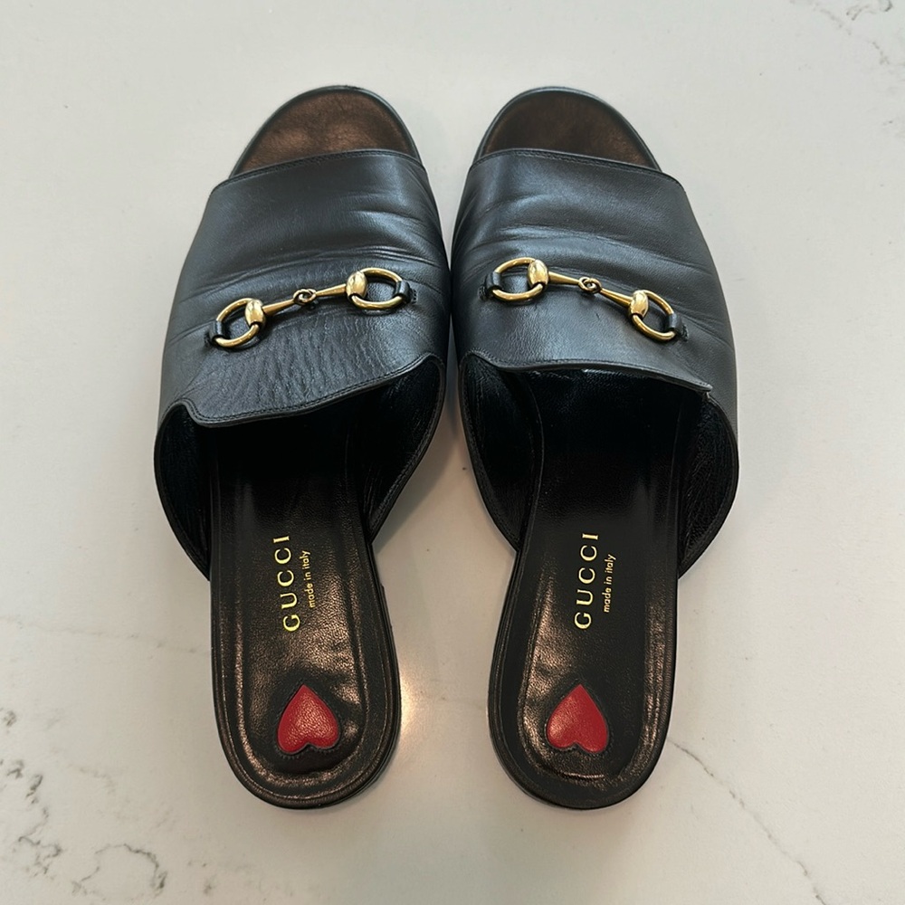 Gucci Black Leather Malaga Peep toe slides size 38/8
